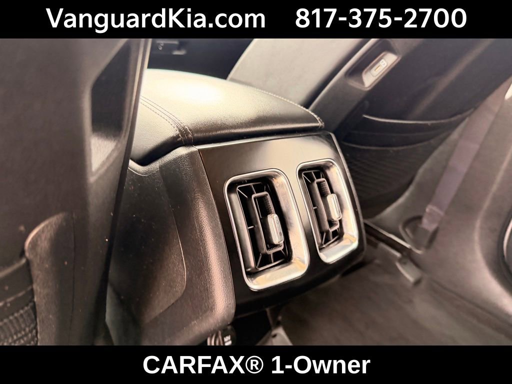Certified 2025 Kia Sorento S image 24