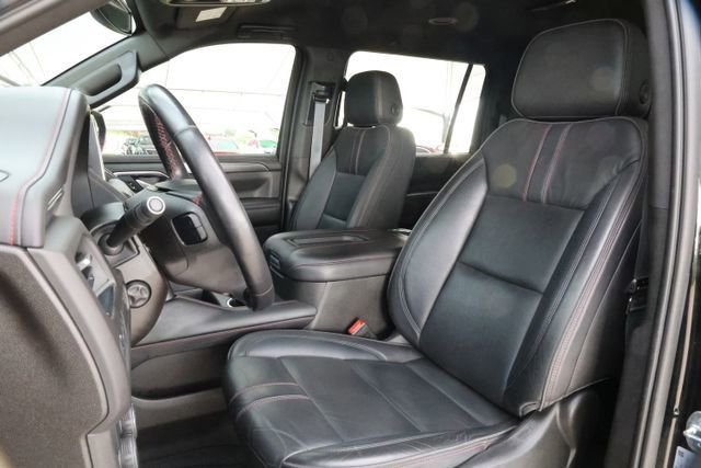 Used 2021 Chevrolet Suburban RST w/ Luxury Package image 28