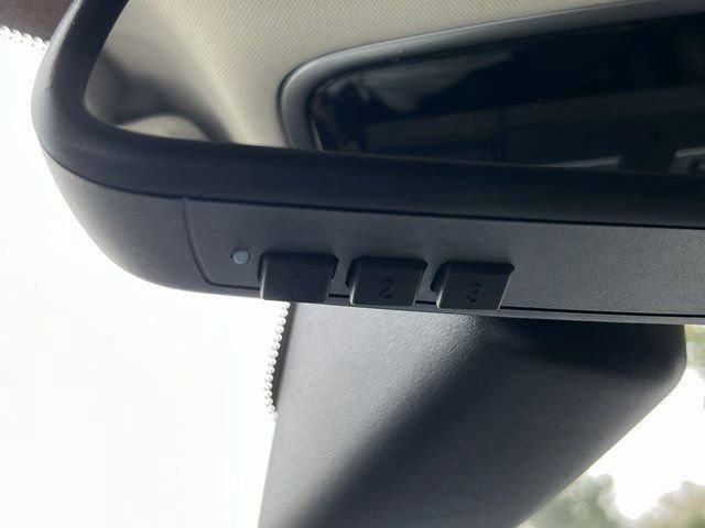 Used 2016 Land Rover Range Rover Supercharged image 34