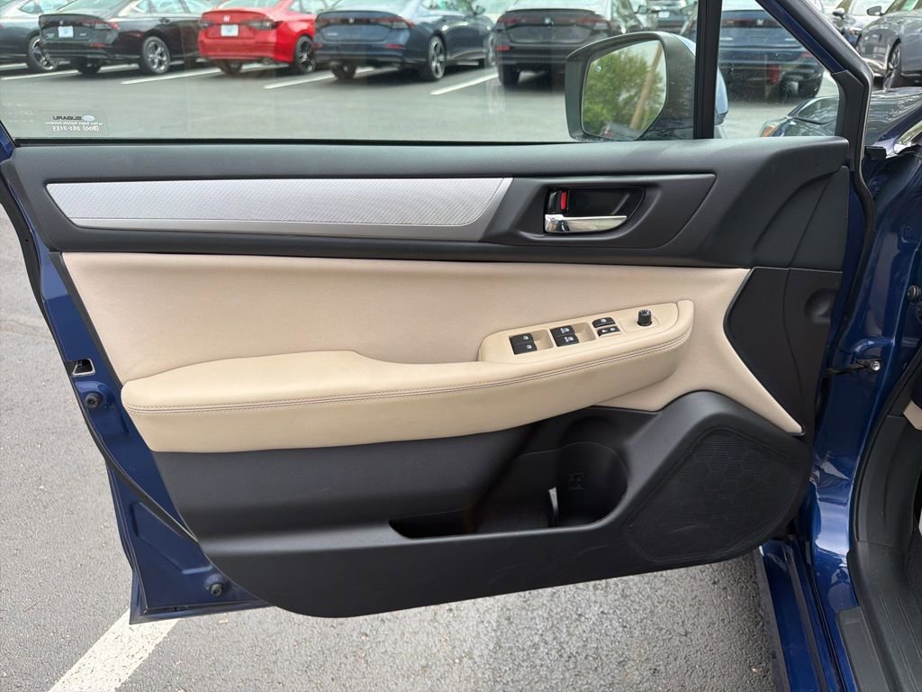 Used 2017 Subaru Legacy 2.5i Premium AWD/4WD image 17