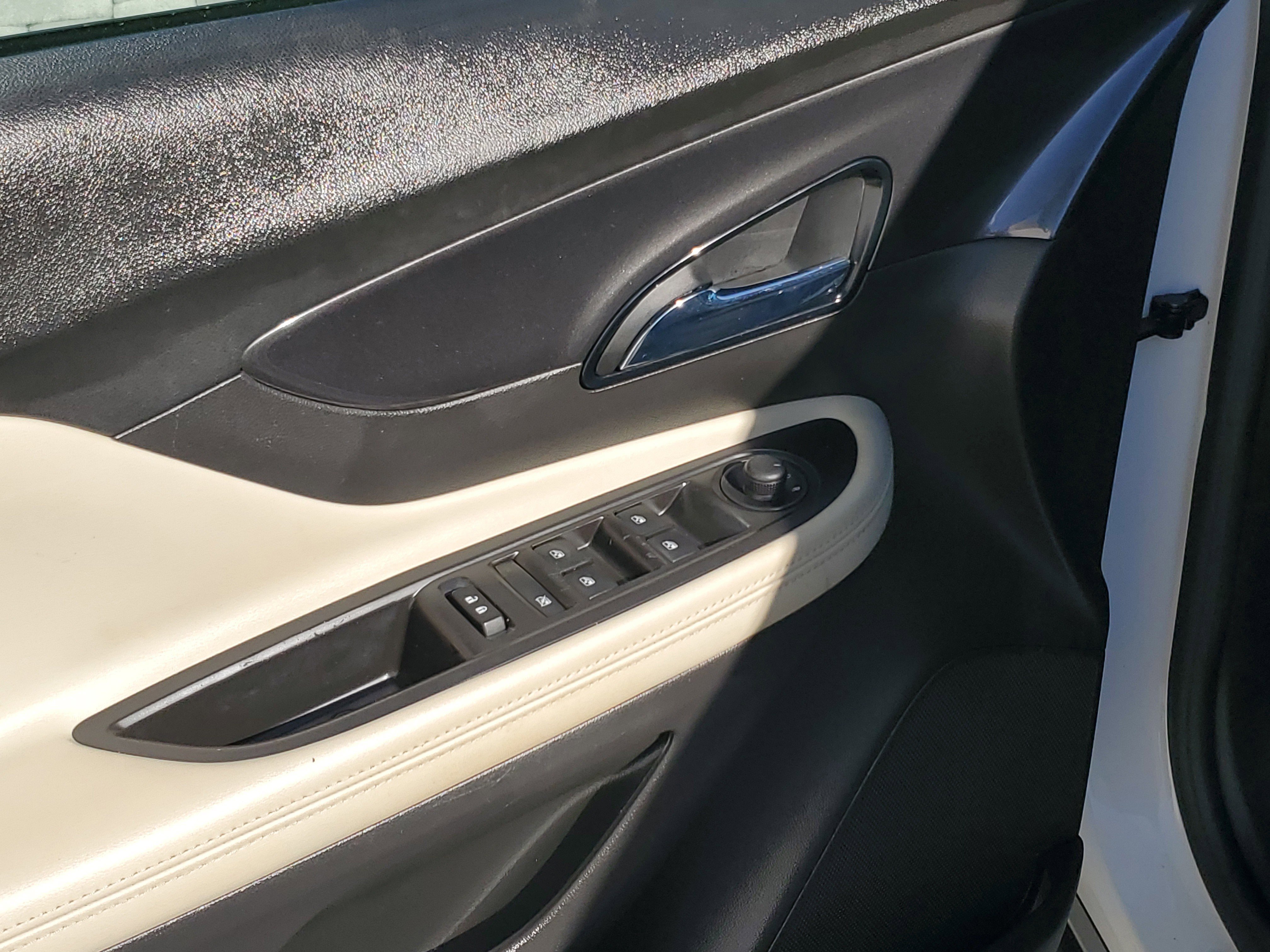 Used 2020 Buick Encore Preferred w/ Safety Package image 16