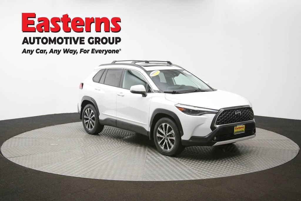 Used 2022 Toyota Corolla Cross XLE w/ Convenience Package image 46