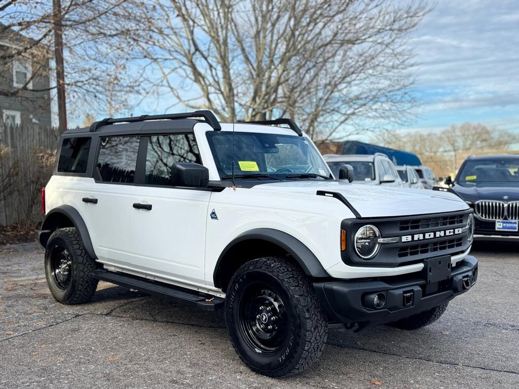 Used 2022 Ford Bronco Black Diamond image 8