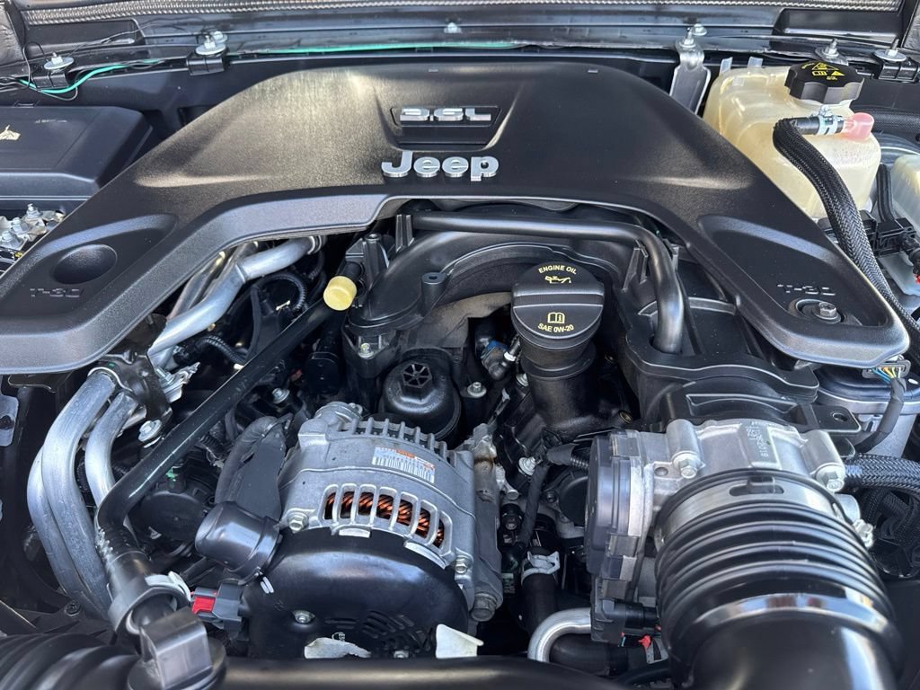 Used 2019 Jeep Wrangler Unlimited Rubicon AWD/4WD image 31