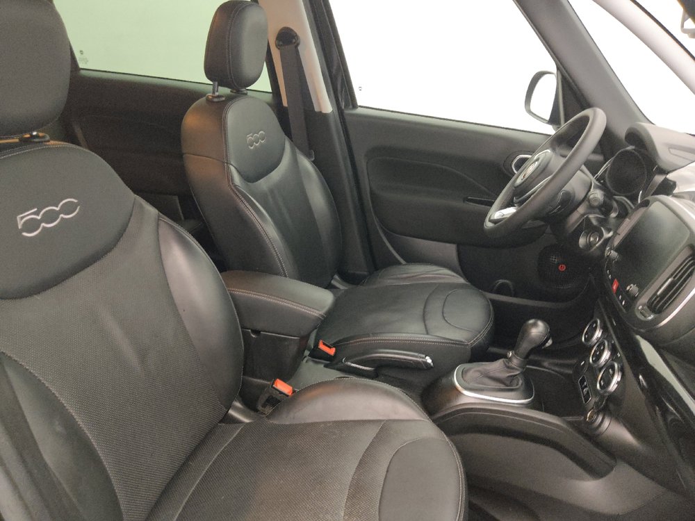Used 2019 FIAT 500L Trekking w/ Popular Equipment Group FWD image 21