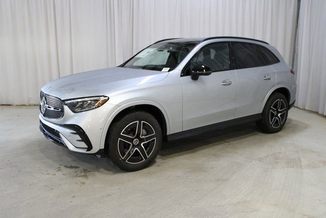 New 2026 Mercedes-Benz GLC 300 4MATIC image 3