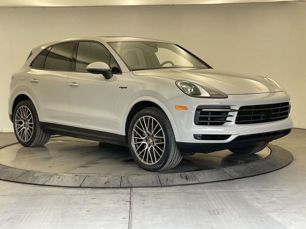 Certified 2023 Porsche Cayenne Platinum Edition AWD/4WD image 9