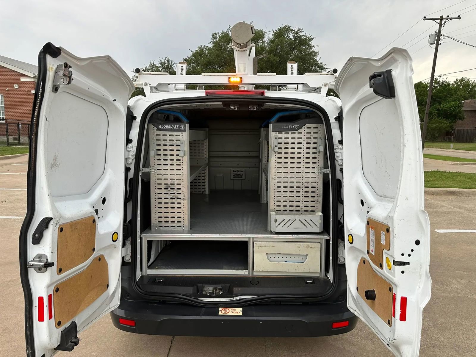 Used 2016 Ford Transit Connect XL FWD image 19