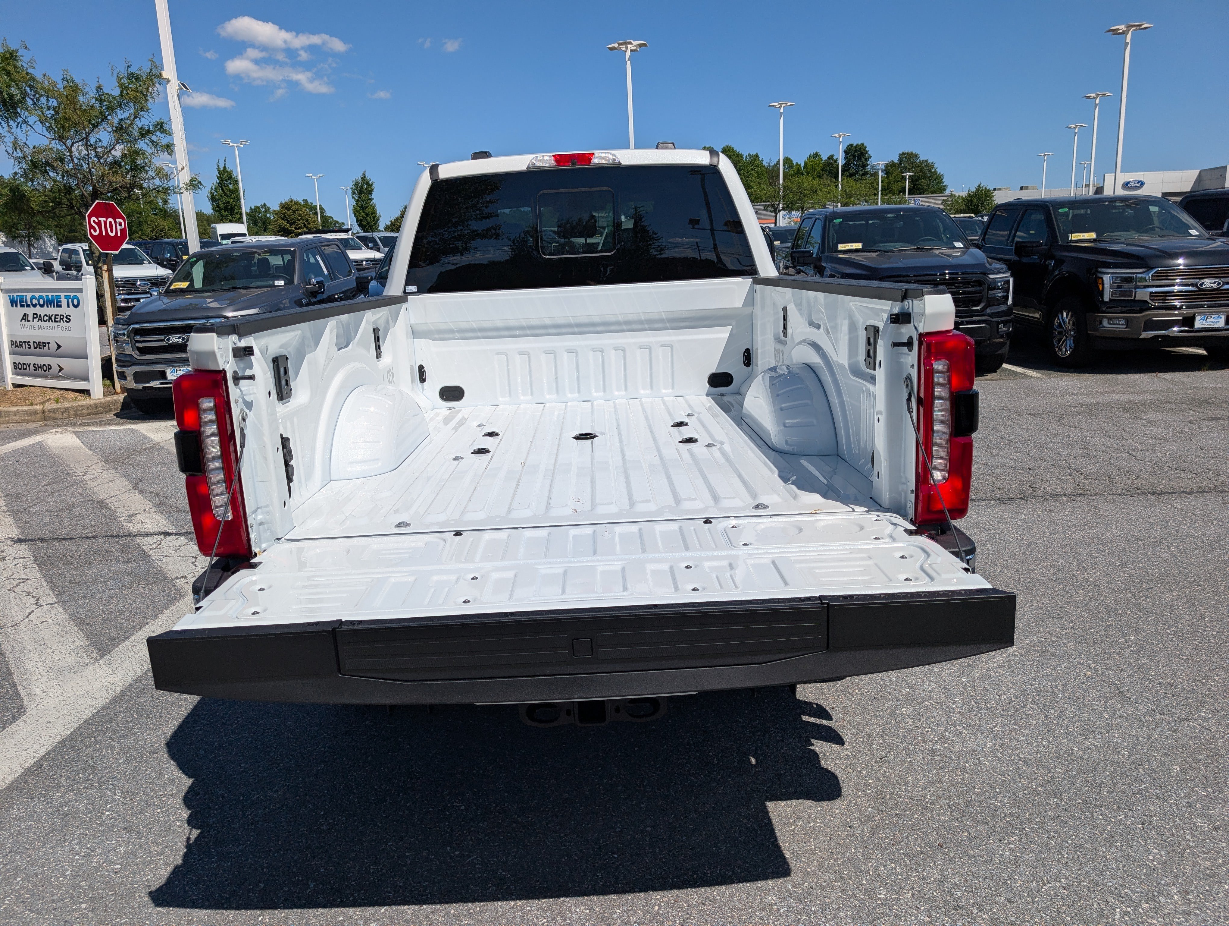 New 2026 Ford F250 Lariat w/ Chrome Package AWD/4WD image 9