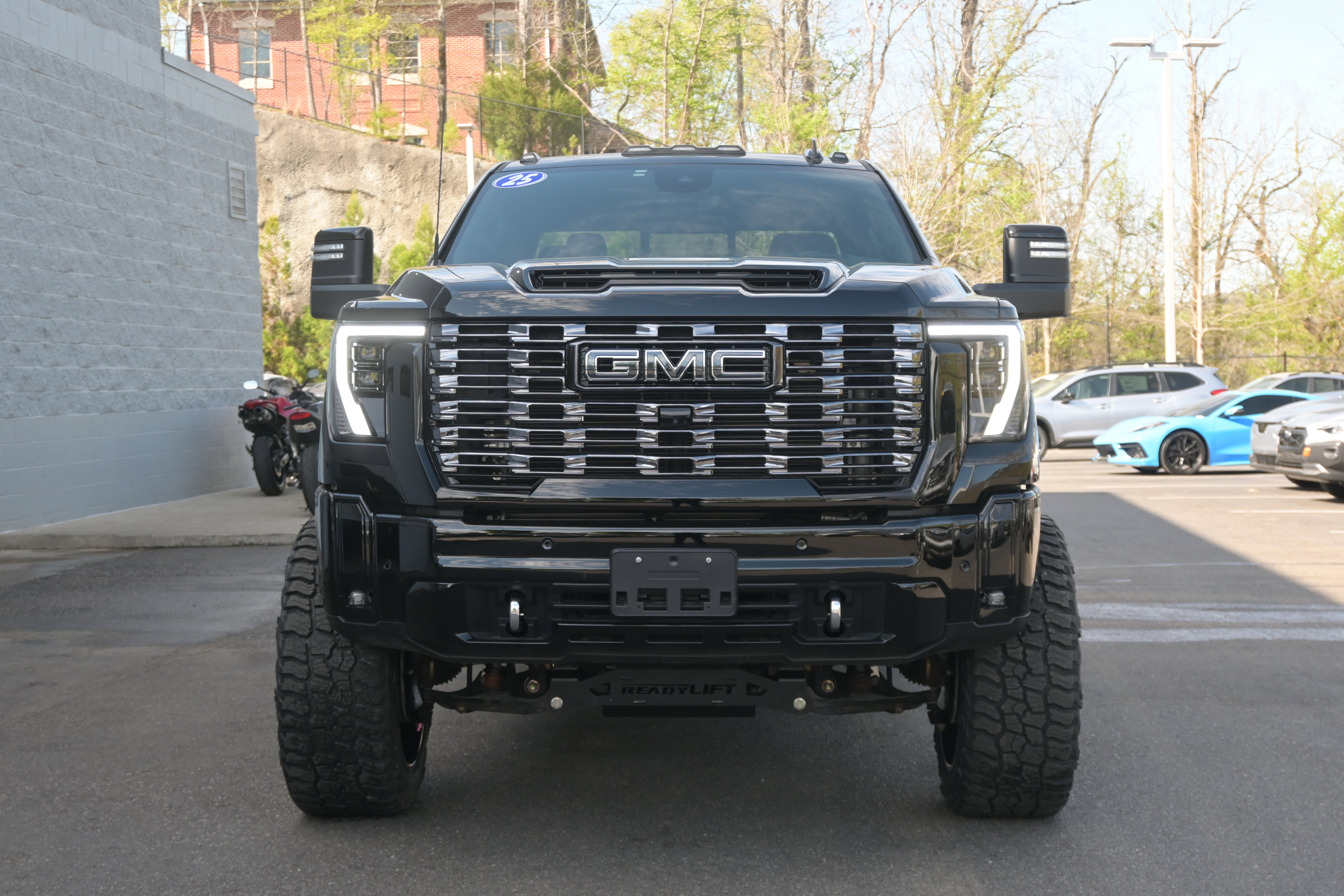 Used 2025 GMC Sierra 2500 Denali Ultimate AWD/4WD image 3