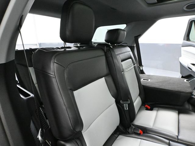 Used 2024 Ford Explorer XLT w/ XLT Sport Appearance Package image 55