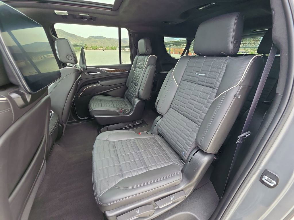 Certified 2024 Cadillac Escalade ESV Sport Platinum AWD/4WD image 26