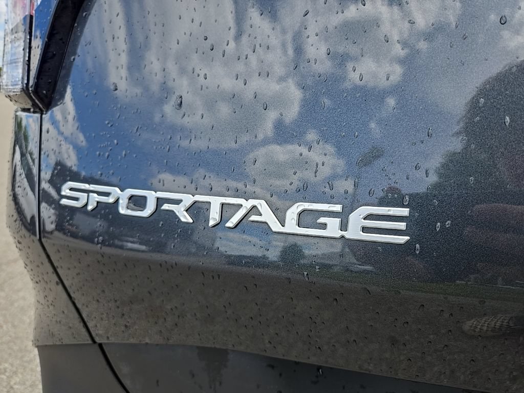 Certified 2023 Kia Sportage EX AWD/4WD image 5