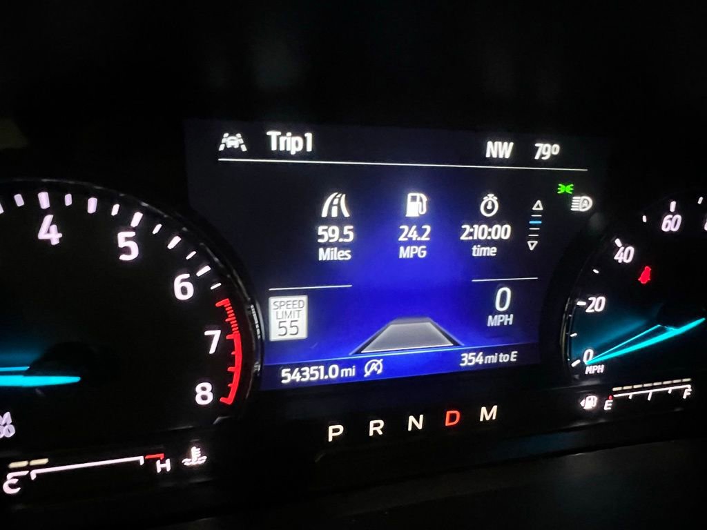 Used 2021 Ford Explorer XLT w/ Equipment Group 202A image 8