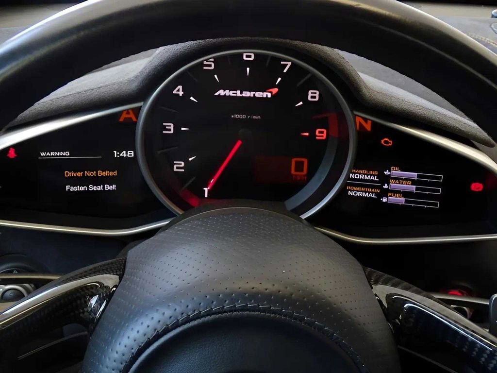 Used 2015 McLaren 650S Spider image 19