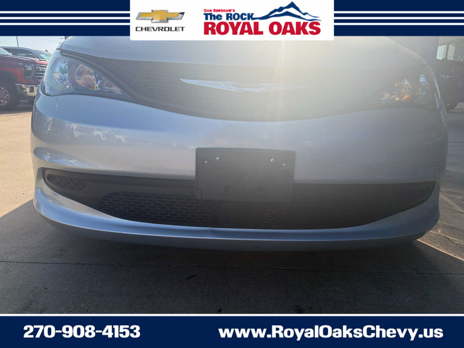Used 2023 Chrysler Voyager LX FWD image 11