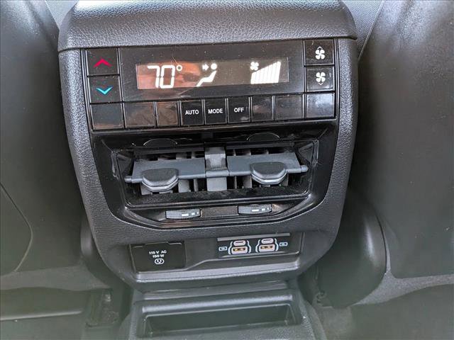 Used 2022 Jeep Grand Cherokee L Laredo image 16