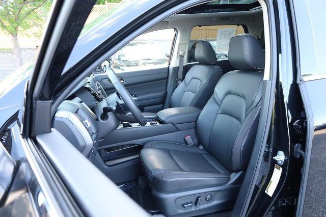 Certified 2025 Nissan Pathfinder SL w/ SL Premium Package AWD/4WD image 10
