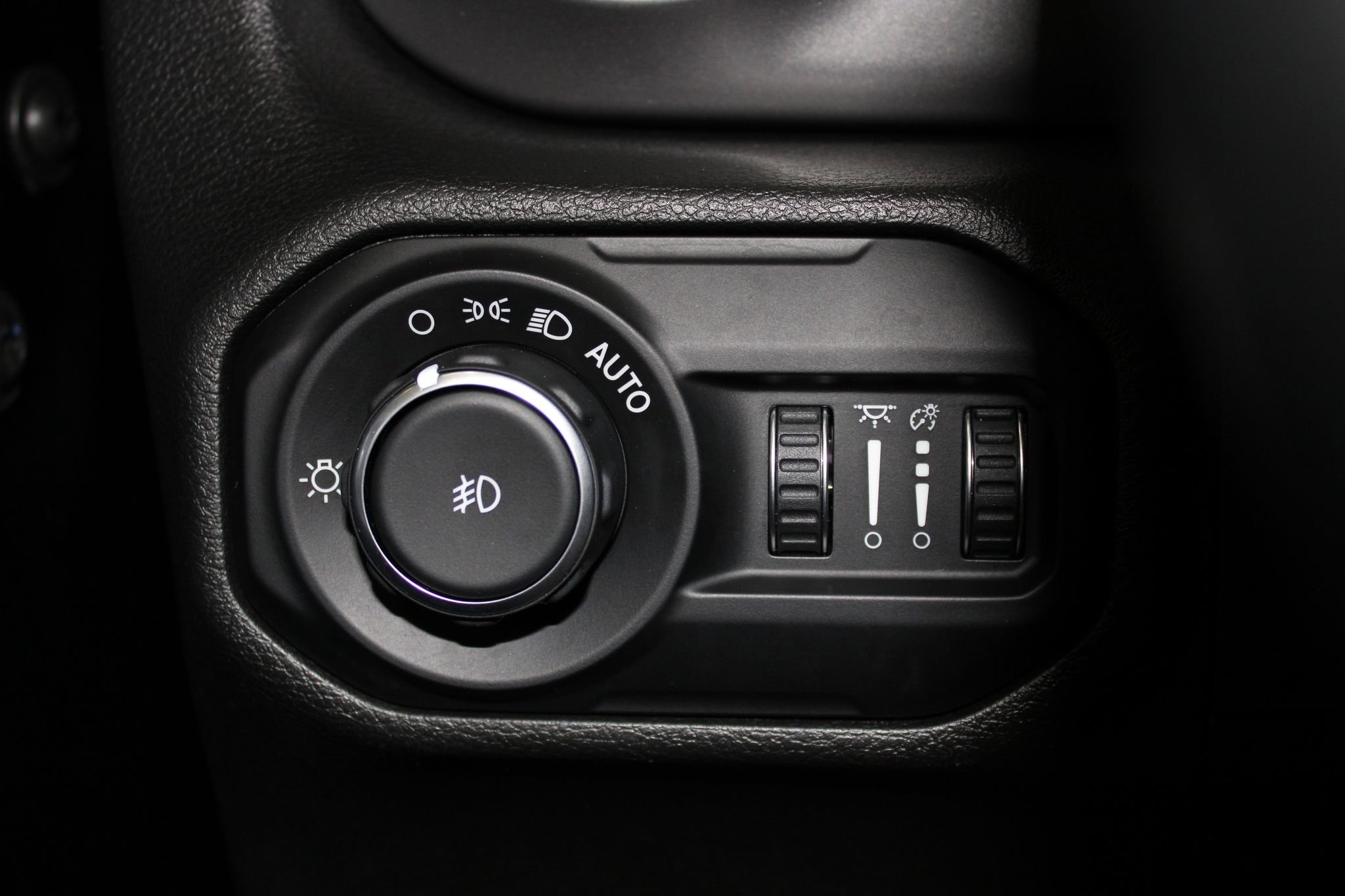 Used 2021 Jeep Wrangler Unlimited Sport AWD/4WD image 35