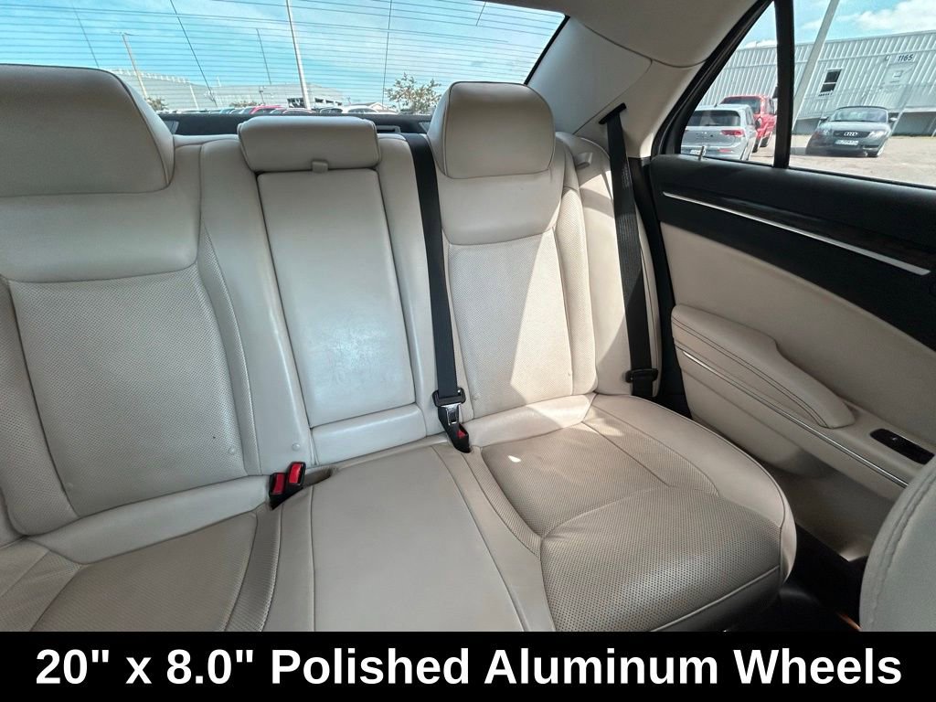 Used 2018 Chrysler 300 Limited RWD image 13