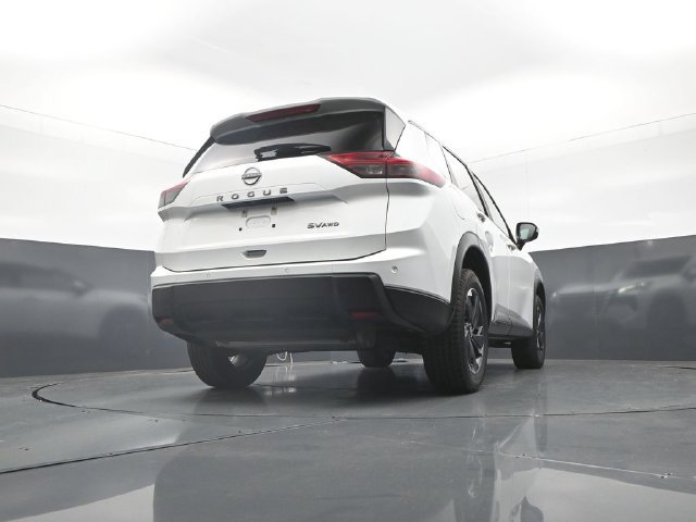 Certified 2024 Nissan Rogue SV AWD/4WD image 38