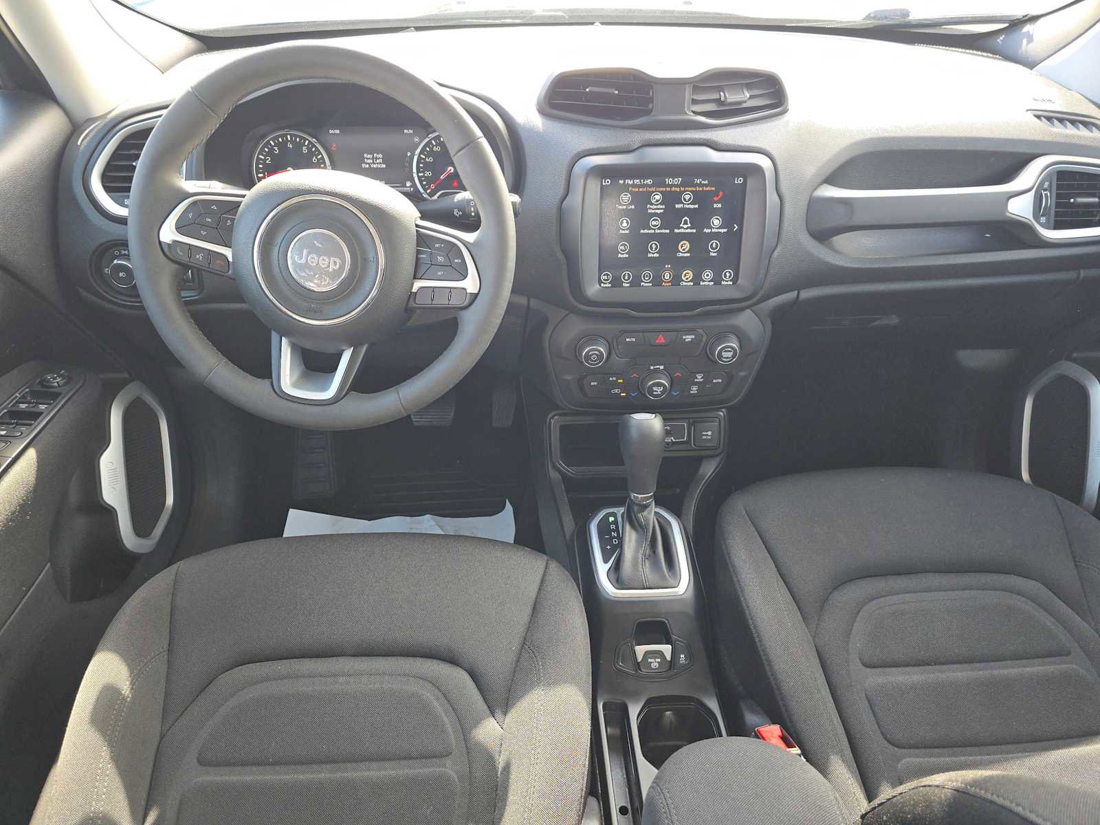 Used 2018 Jeep Renegade Latitude w/ UConnect 8.4 Nav Group image 19