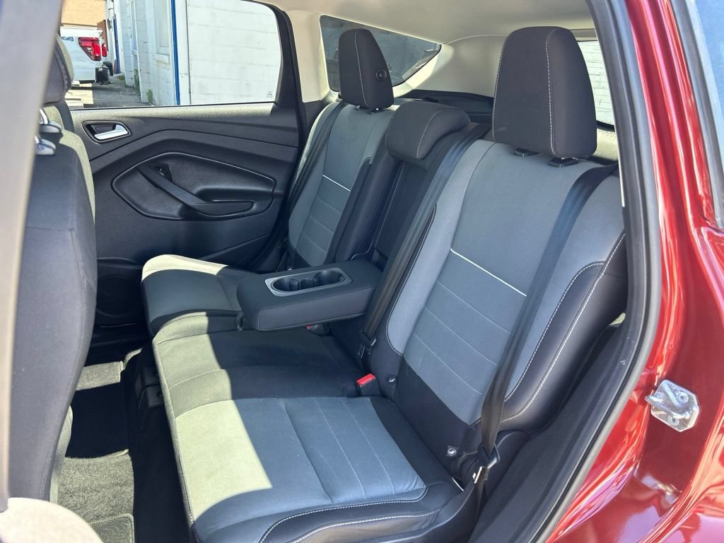 Used 2015 Ford Escape SE FWD image 35