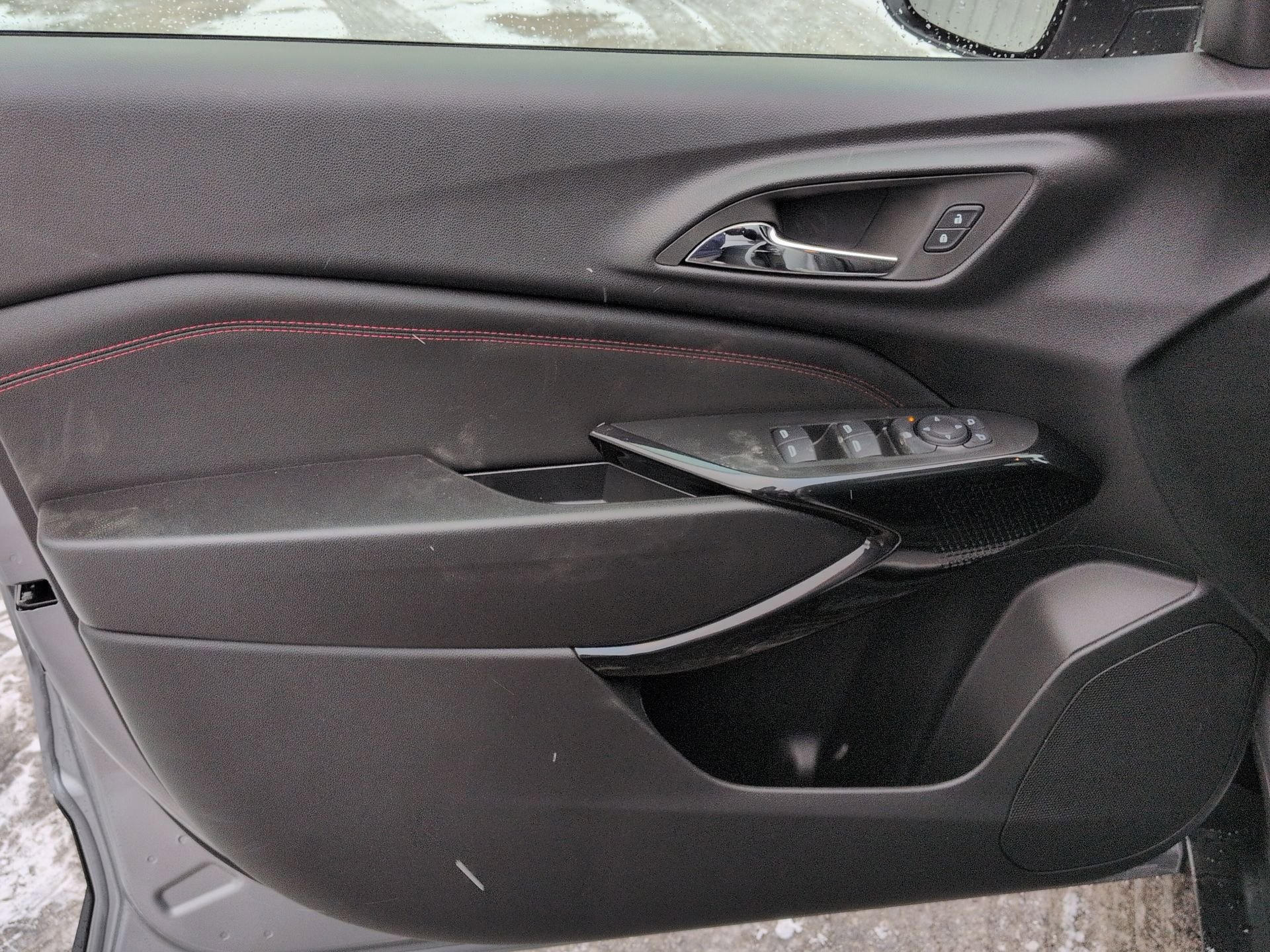New 2026 Chevrolet Trax RS w/ Sunroof Package image 83