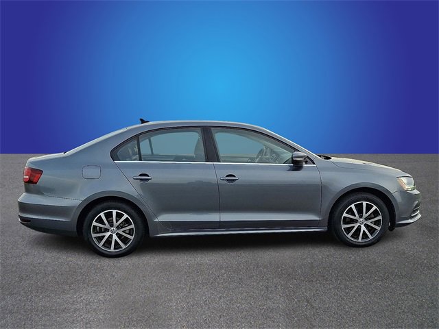 Used 2018 Volkswagen Jetta SE image 4