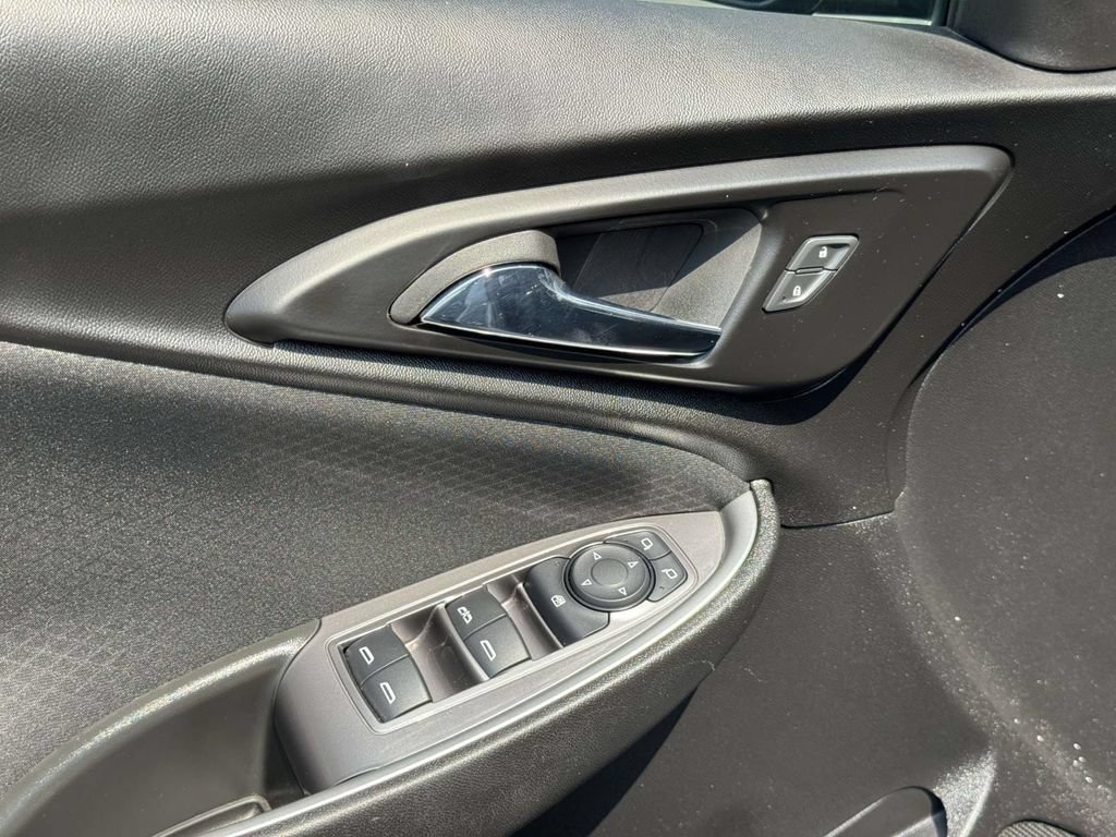 Used 2024 Chevrolet Malibu LT FWD image 18