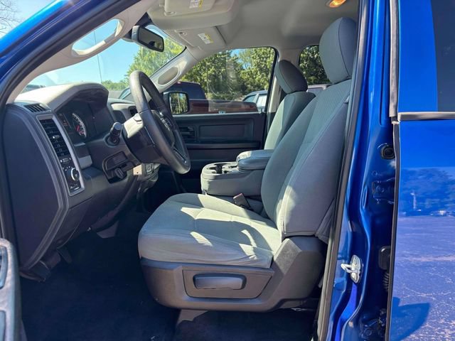 Used 2018 RAM 1500 Express AWD/4WD image 5