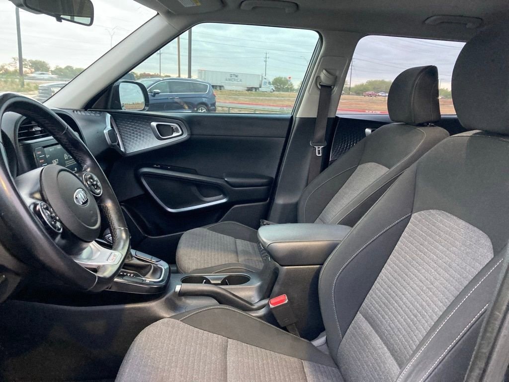 Used 2020 Kia Soul GT-Line w/ Option Group 015 FWD image 10