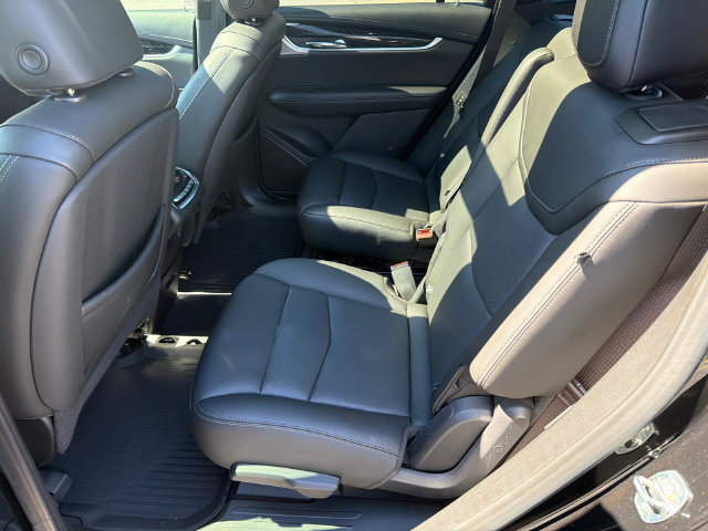 Used 2021 Cadillac XT6 Premium Luxury FWD image 22