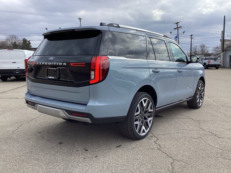 New 2026 Ford Expedition Platinum w/ Platinum Ultimate Package image 8