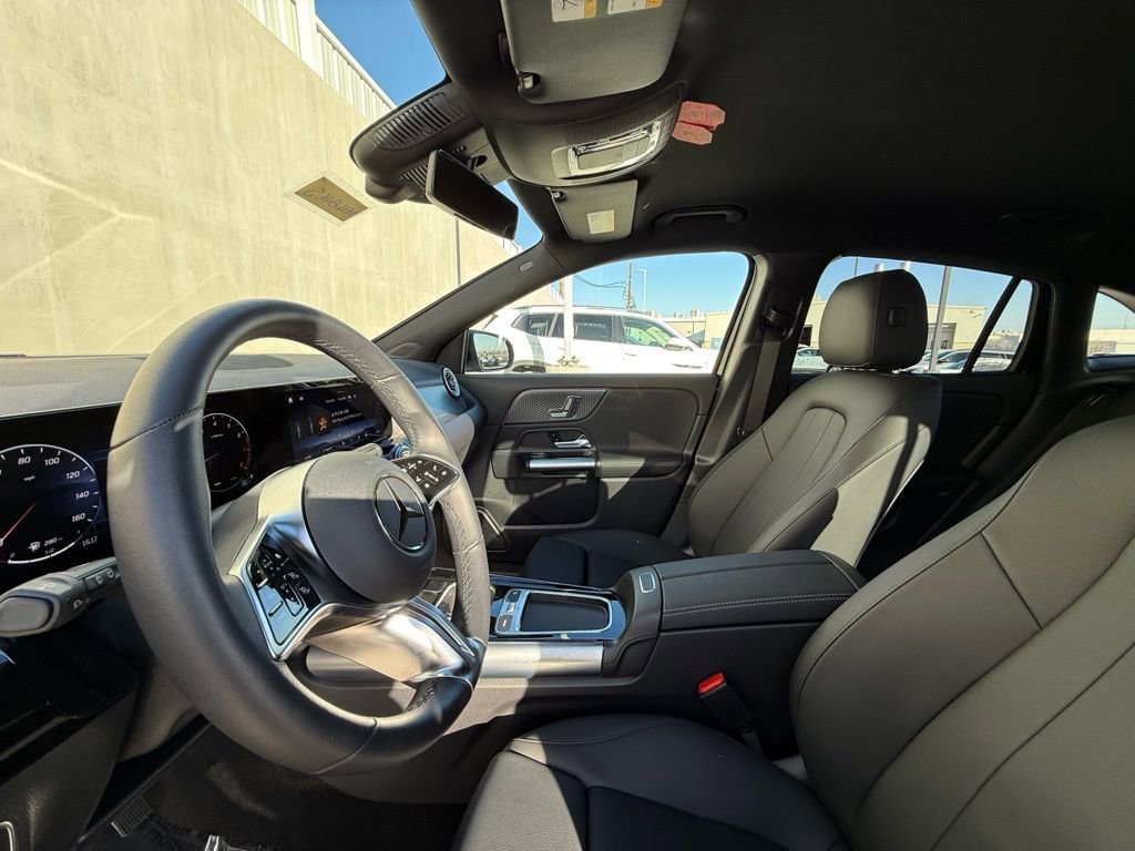 Used 2025 Mercedes-Benz GLA 250 image 5