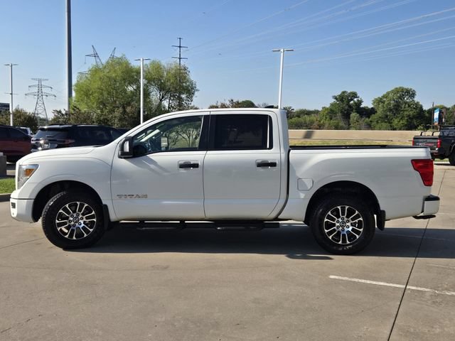Used 2022 Nissan Titan SV w/ SV Convenience Package AWD/4WD image 3