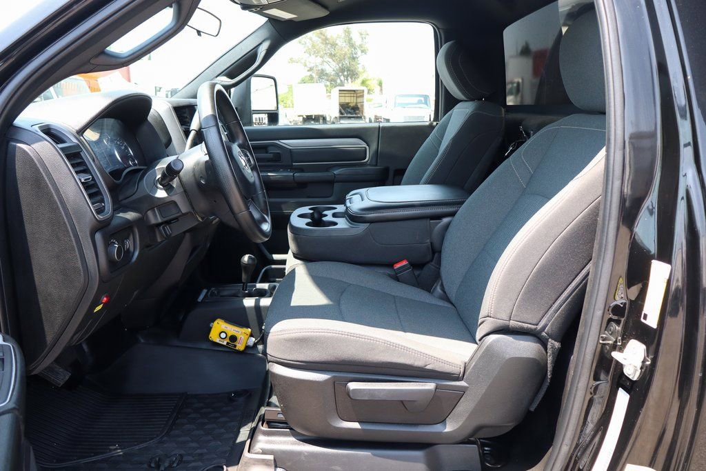 Used 2023 RAM 5500 Tradesman image 23