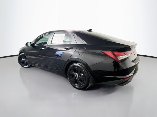 Used 2023 Hyundai Elantra SEL FWD image 6
