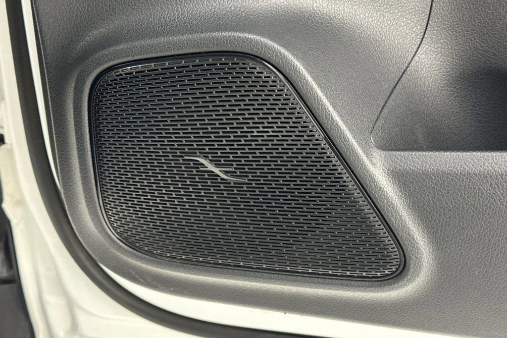 Certified 2023 Mercedes-Benz EQB 300 4MATIC image 24