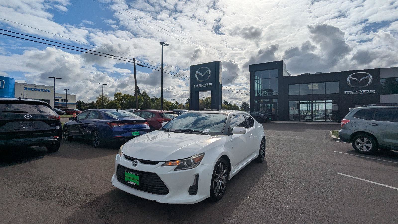 Used 2014 Scion tC FWD image 1