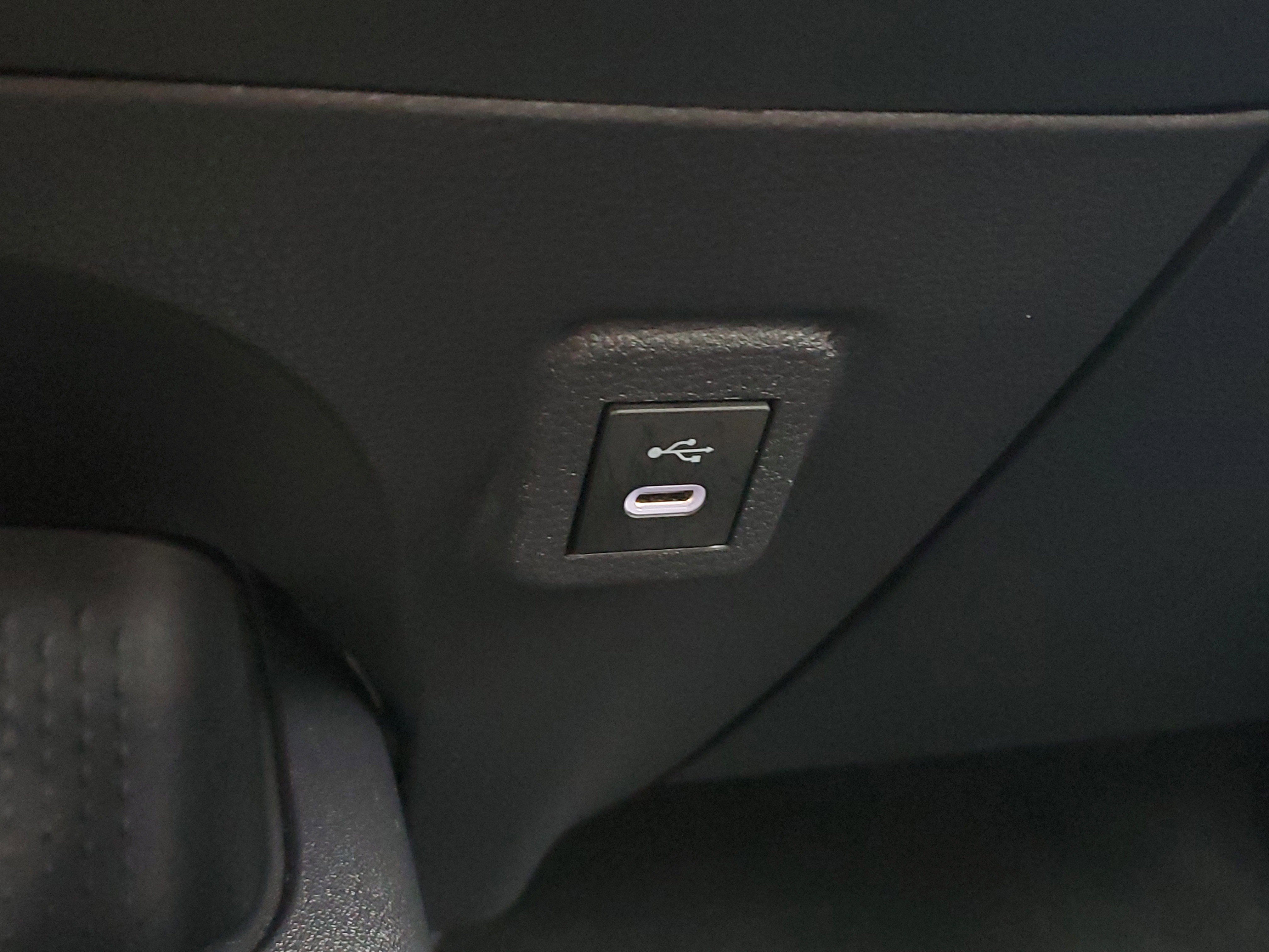 Certified 2025 Toyota Corolla LE image 26