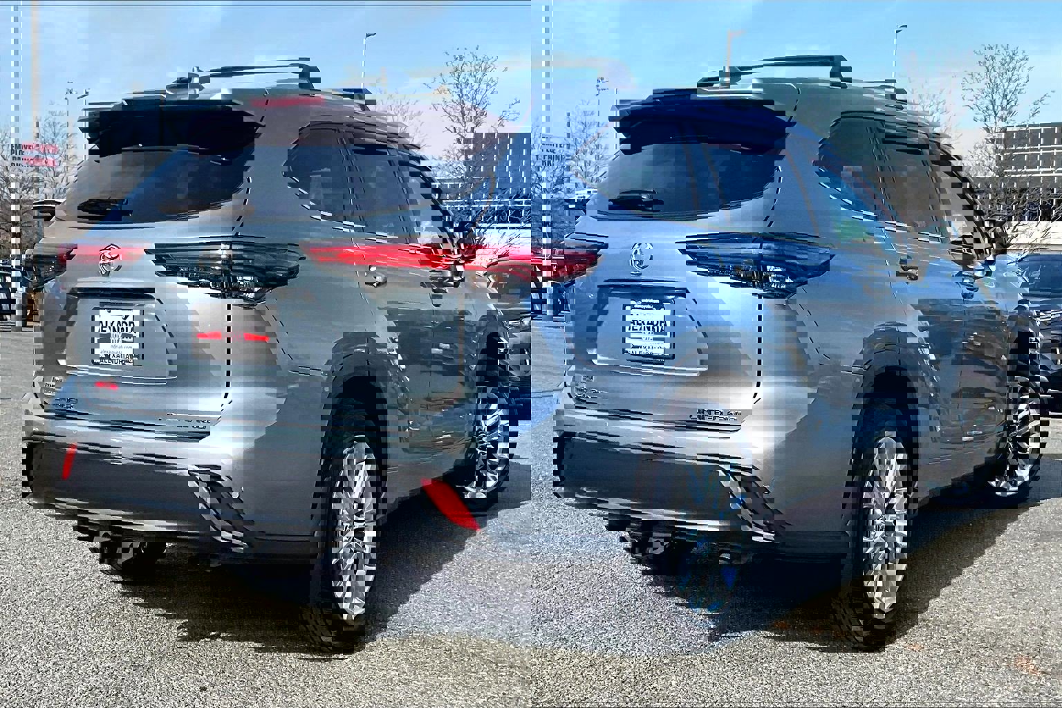 Used 2020 Toyota Highlander Limited image 12