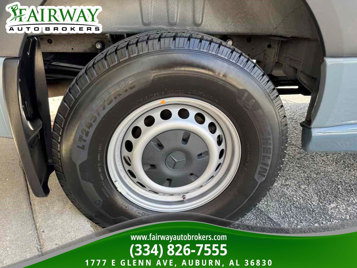 Used 2022 Mercedes-Benz Sprinter 2500 image 39