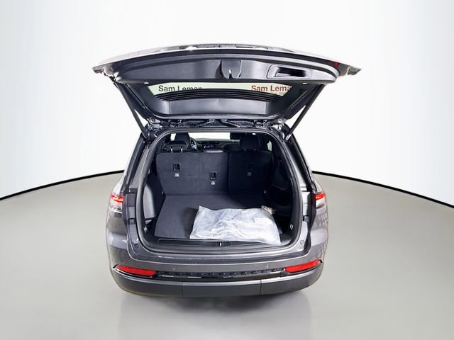 New 2025 Jeep Grand Cherokee Altitude w/ Trailer Tow Package AWD/4WD image 25