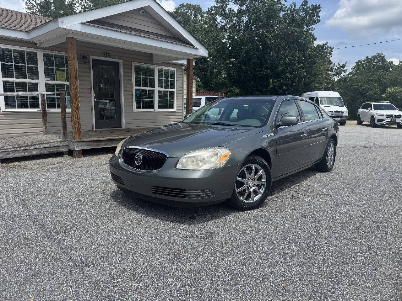 Used 2006 Buick Lucerne CXL w/ Luxury Package FWD image 2
