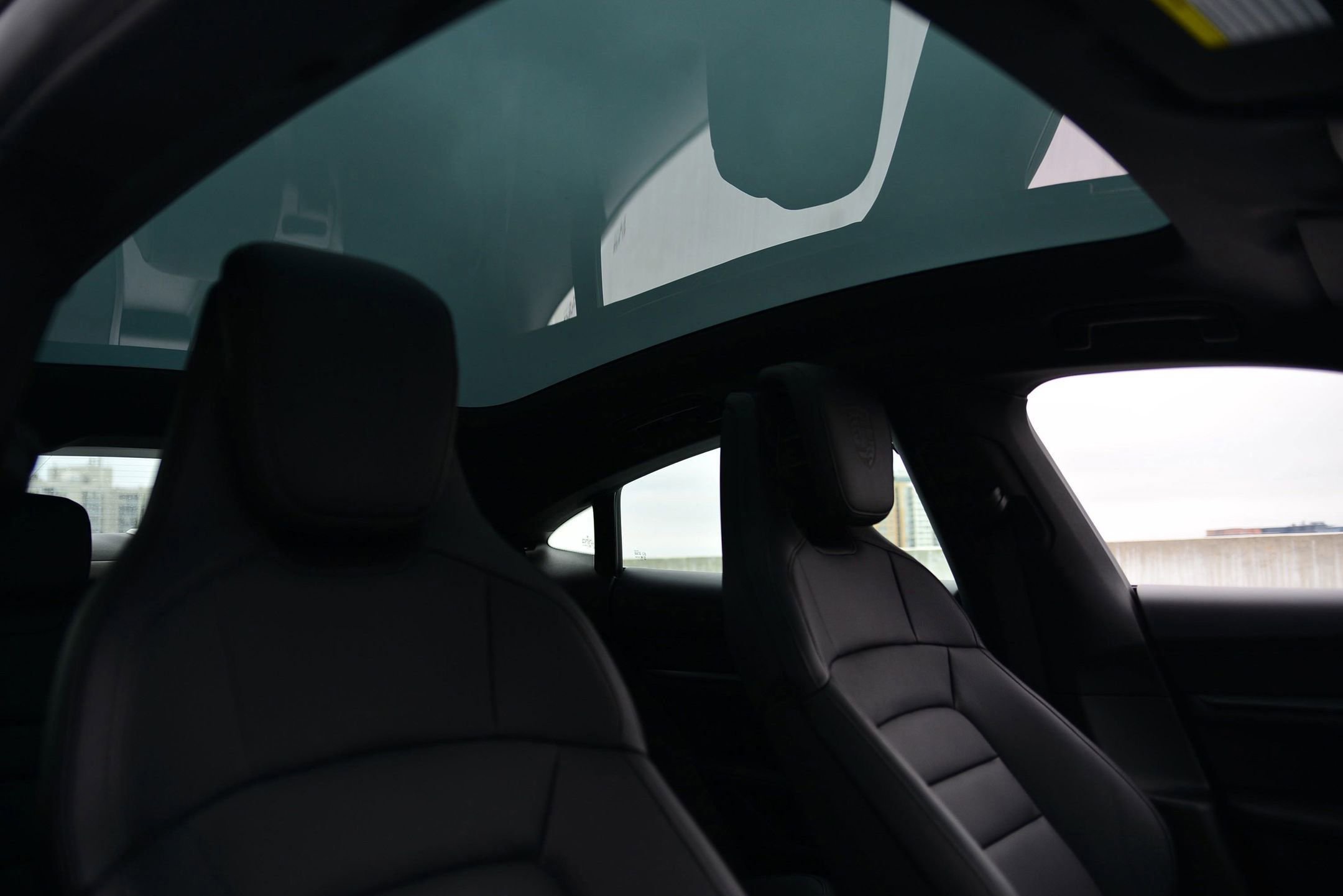 Used 2025 Porsche Taycan image 15