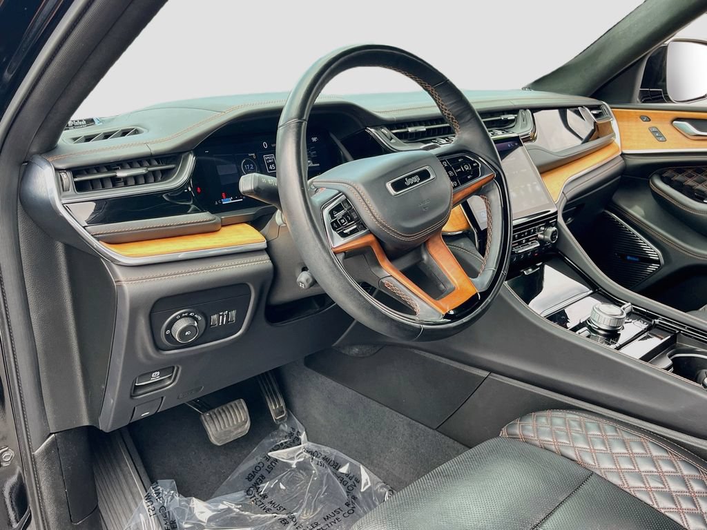 Certified 2023 Jeep Grand Cherokee L Summit AWD/4WD image 9
