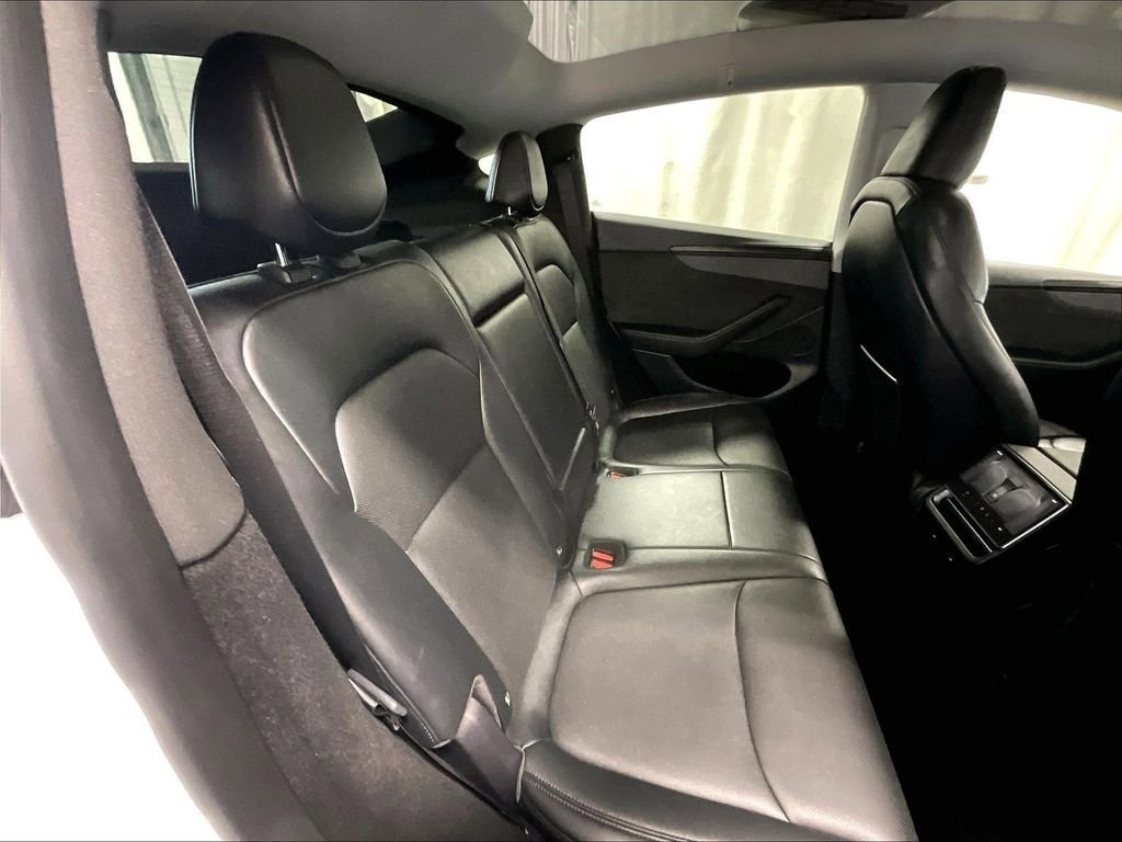 Used 2026 Tesla Model Y AWD image 16