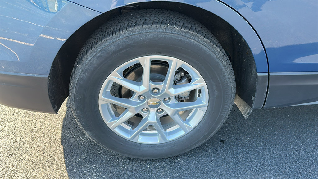 Used 2024 Chevrolet Equinox LT AWD/4WD image 9
