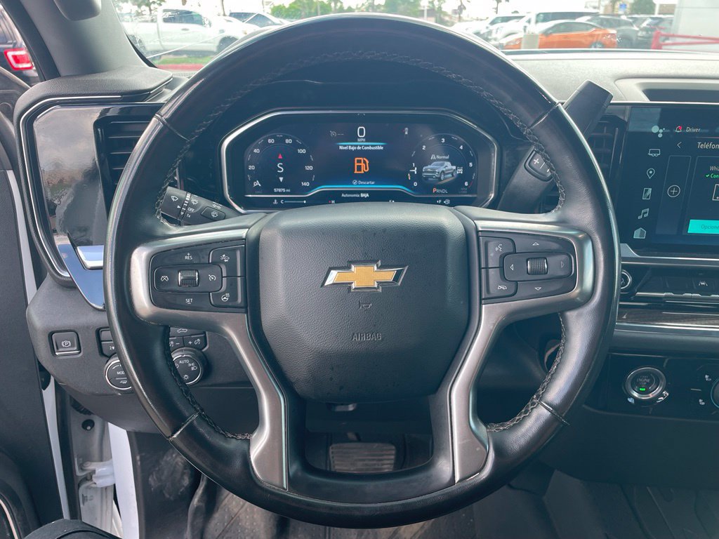 Used 2023 Chevrolet Silverado 1500 LT AWD/4WD image 7